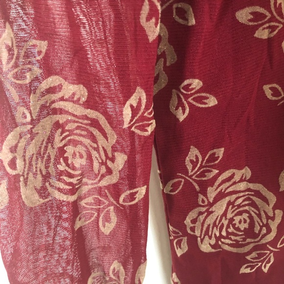 Sparkly Long-sleeve Mesh Rose top - Picture 7 of 12